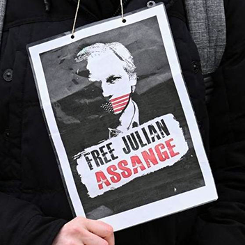 Julian Assange: immersion au coeur de la manif !